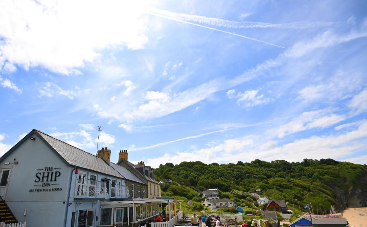 Ship Inn Aberporth Exterior photo